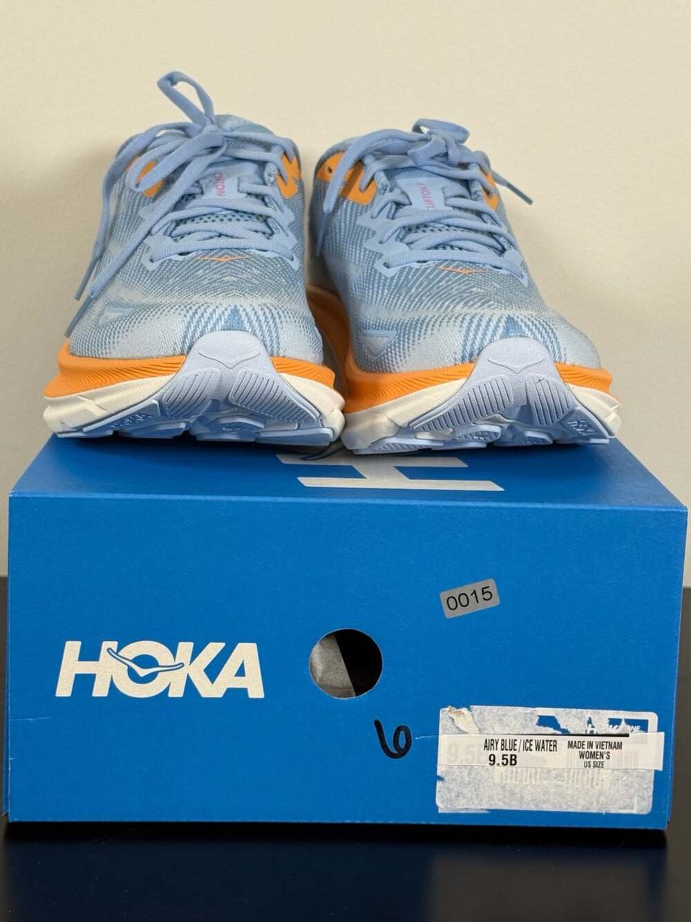 Hoka Clifton 9 Women's Size 9.5B Airy Blue/Ice Water Running Shoes - Picture 2 of 12